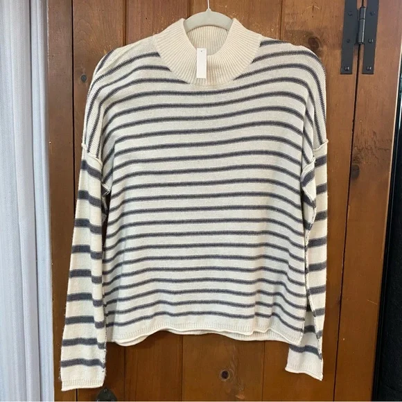 MADEWELL Strip Play Mock Neck Sweater Gray Stripes NWT Small - Picture 3 of 7